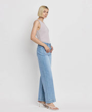 Load image into Gallery viewer, HIGH RISE WIDE TROUSER JEANS
