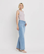 Load image into Gallery viewer, HIGH RISE WIDE TROUSER JEANS
