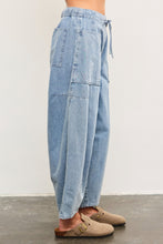 Load image into Gallery viewer, The It Girl Barrel Jeans
