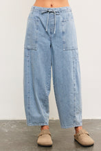 Load image into Gallery viewer, The It Girl Barrel Jeans
