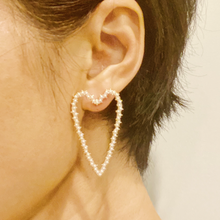 Load image into Gallery viewer, Pearl Heart Earrings
