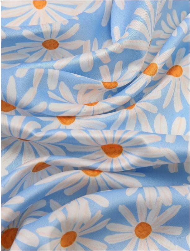 Daisy Pattern scarf