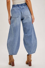 Load image into Gallery viewer, Mid-Waist Light Wash Drawstring Barrel Jeans
