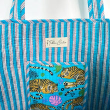 Load image into Gallery viewer, Tropical Tiger Print Quilted Tote
